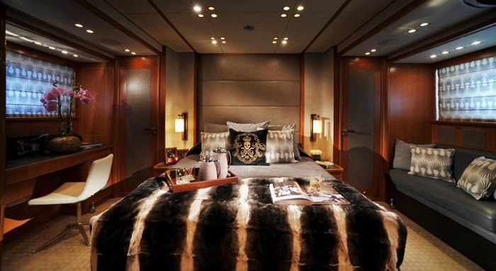 luxury yacht 8