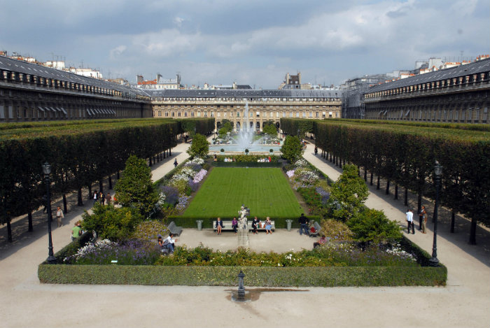 Le Palais Royal - Best Luxury Shopping Spots in Paris