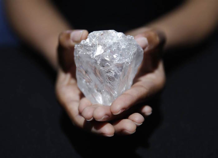 Картинки по запросу 1,109 carat diamond ranked as world’s second largest, is just too massive to sell!