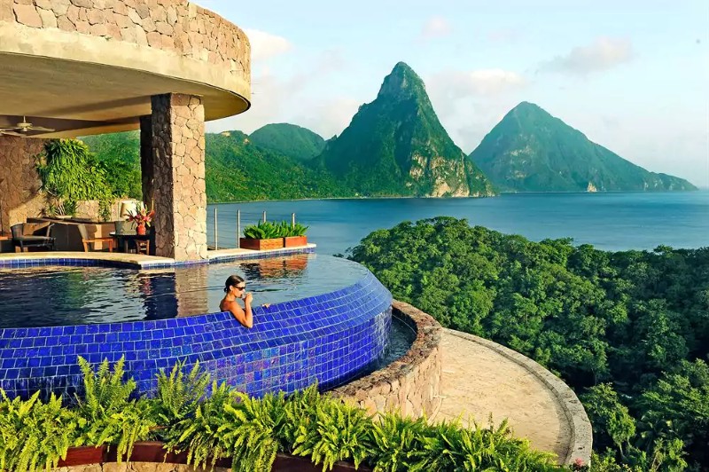 Jade Mountain - The Most Caribbean Luxury Resort